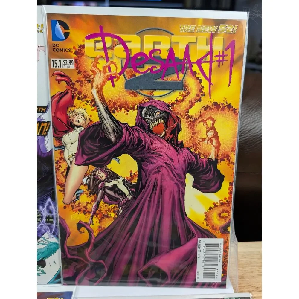 Earth 2 Comic Lot of 12 Issues Spanning #10-32 DC Comics + 2 Earth 2: Worlds End